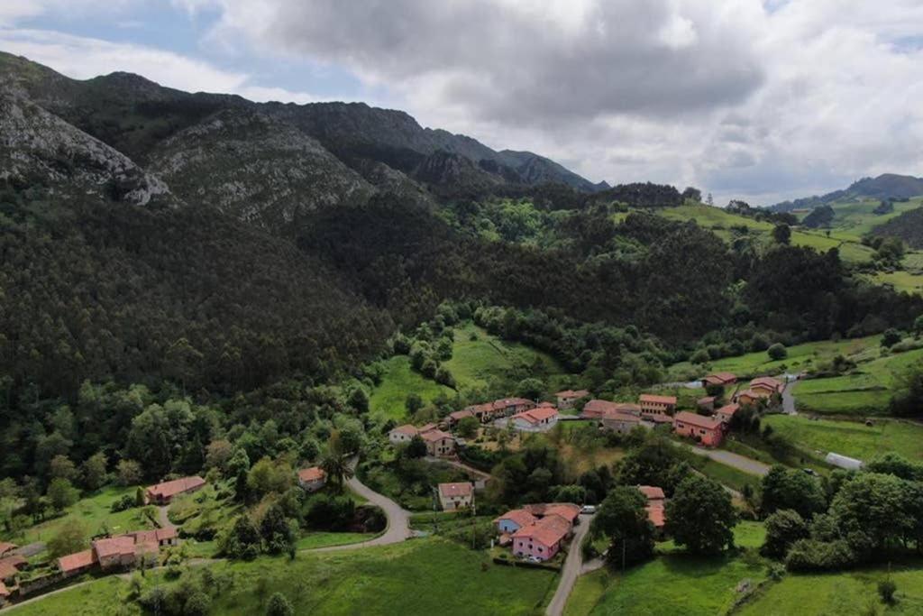 La Vierta Casa Rural Agroturismo Ribadesella Esterno foto